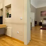 Divisi & Casa de hóspedes 4*