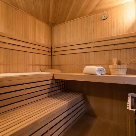 Divisi & Πανσιόν