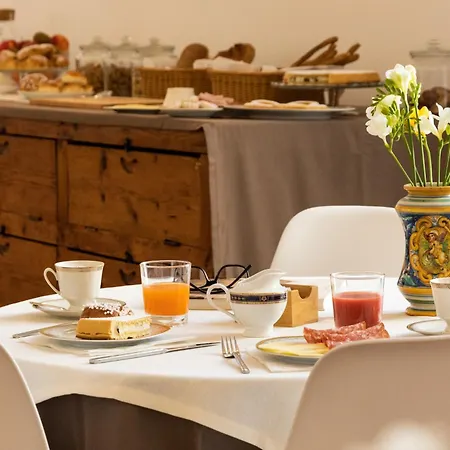 Πανσιόν Divisi & 4*