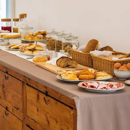 Гостевой дом Divisi & 4*